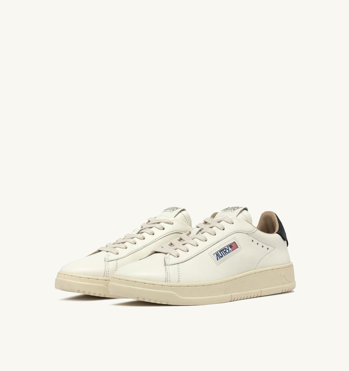 AUTRY DALLAS LOW SNEAKERS IN WHITE AND SPACE LEATHER