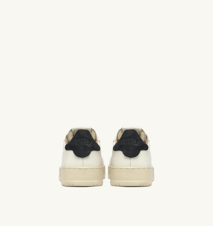 AUTRY DALLAS LOW SNEAKERS IN WHITE AND SPACE LEATHER
