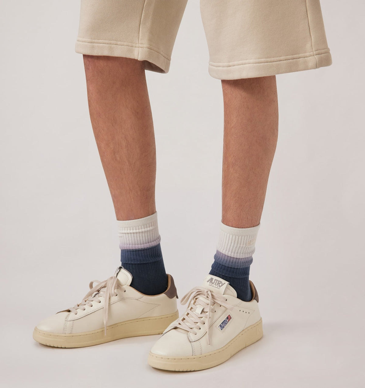 AUTRY DALLAS LOW SNEAKERS IN MARSHMALLOW AND MOREL LEATHER