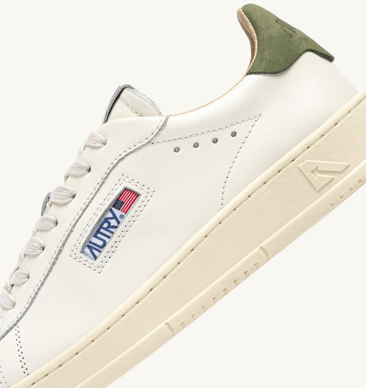 AUTRY DALLAS LOW SNEAKERS IN LODEN GREEN AND MARSHMALLOW LEATHER