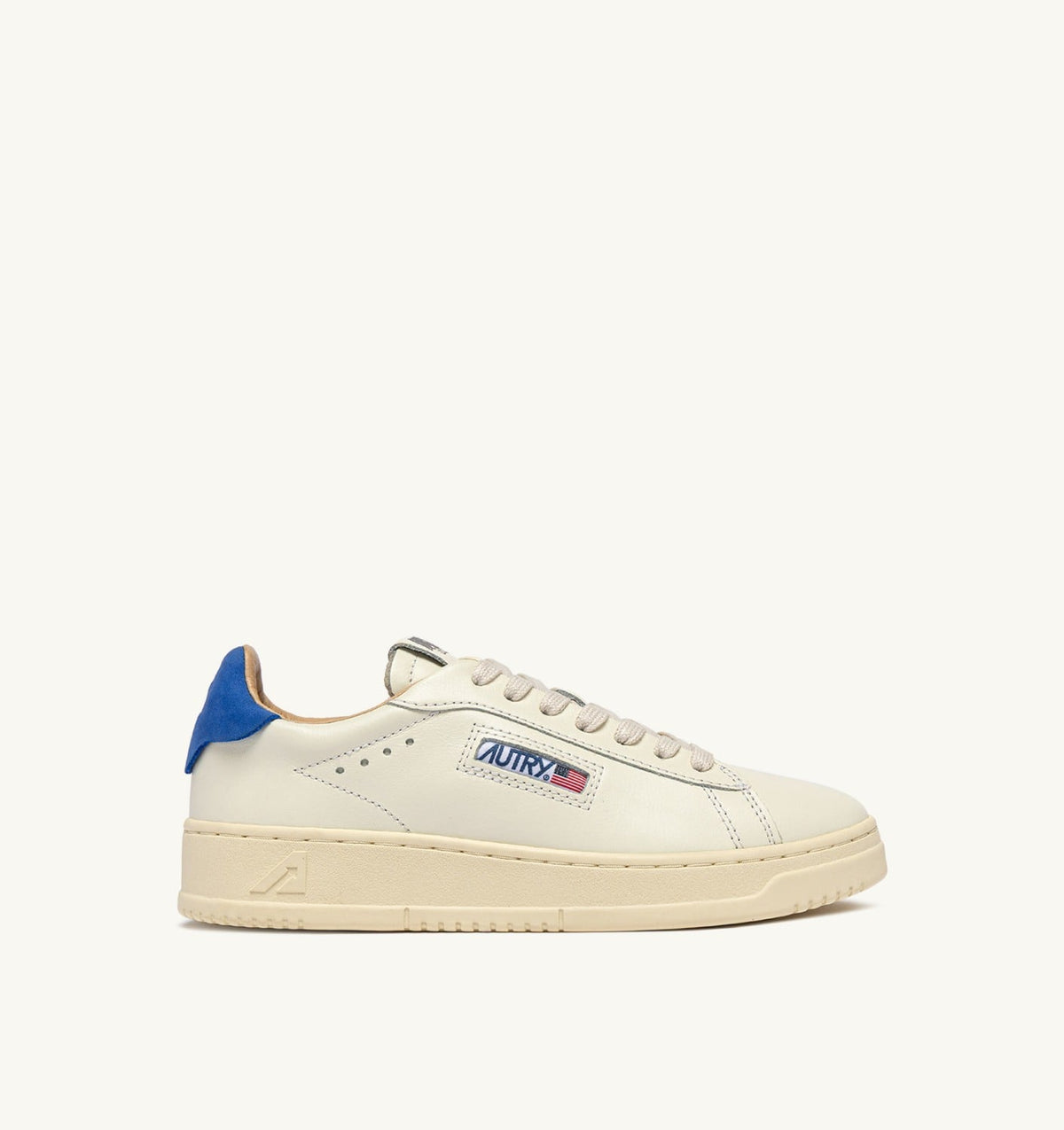 AUTRY DALLAS LOW SNEAKERS IN MARSHMALLOW AND LAPIS BLUE LEATHER
