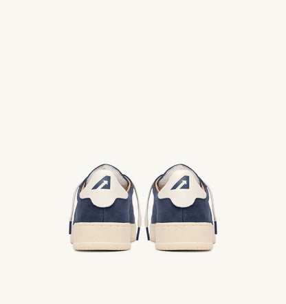 AUTRY DALLAS LOW SNEAKERS IN BLUETTE SUEDE