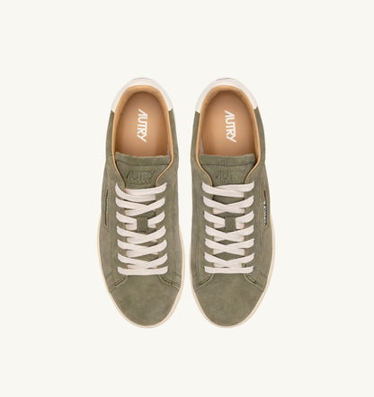 AUTRY DALLAS LOW SNEAKERS IN SMOKED GREEN SUEDE
