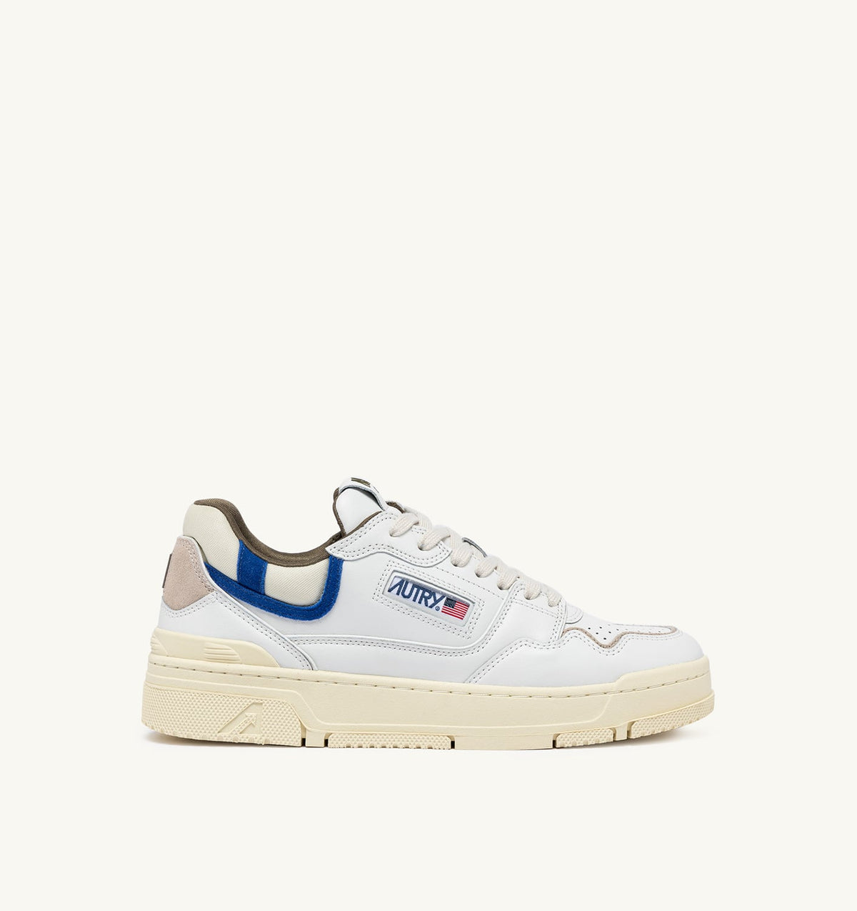 AUTRY CLC LOW SNEAKERS IN WHITE LEATHER AND BLUE SUEDE