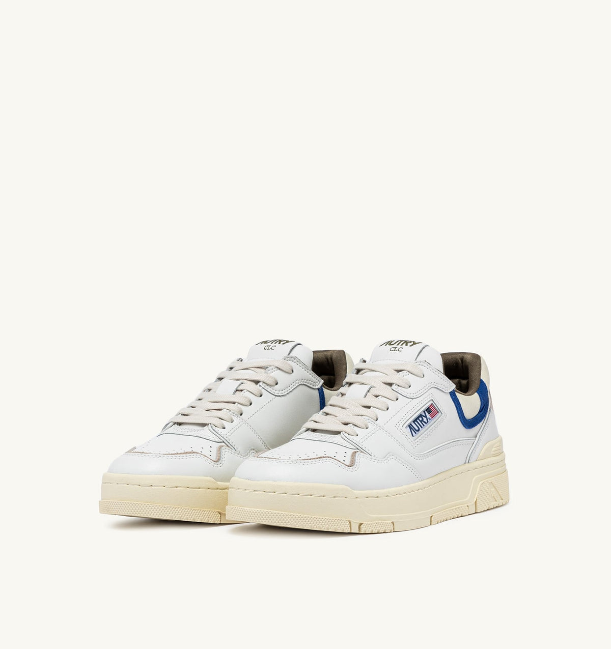 AUTRY CLC LOW SNEAKERS IN WHITE LEATHER AND BLUE SUEDE