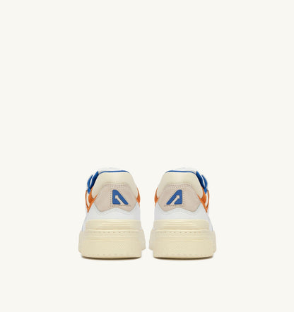 AUTRY SNEAKERS CLC LOW IN WHITE AND FANTA LEATHER