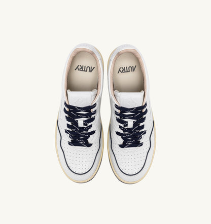 AUTRY GOLF LOW SNEAKERS IN WHITE AND NAVY LEATHER