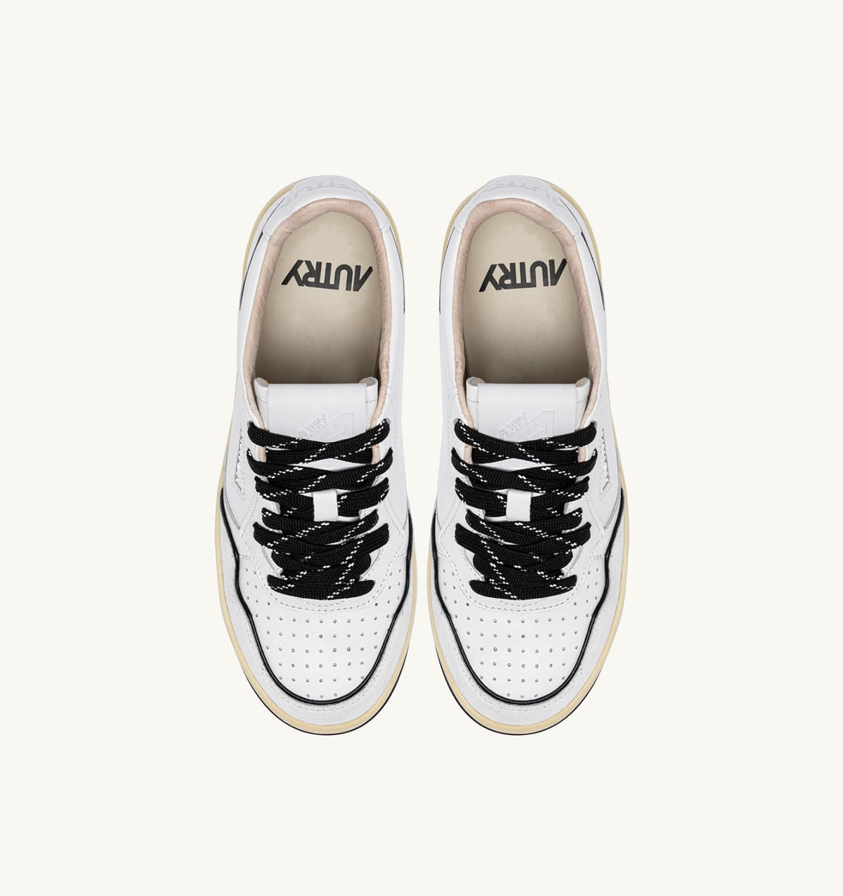 AUTRY GOLF LOW SNEAKERS IN LEATHER COLOR WHITE AND BLACK