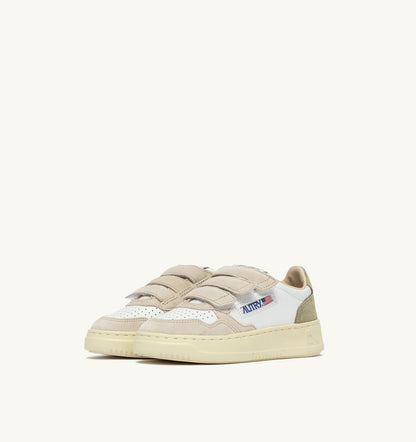 AUTRY MEDALIST KIDSTRIPES SNEAKERS IN WHITE LEATHER AND GREEN AND SAND SUEDE