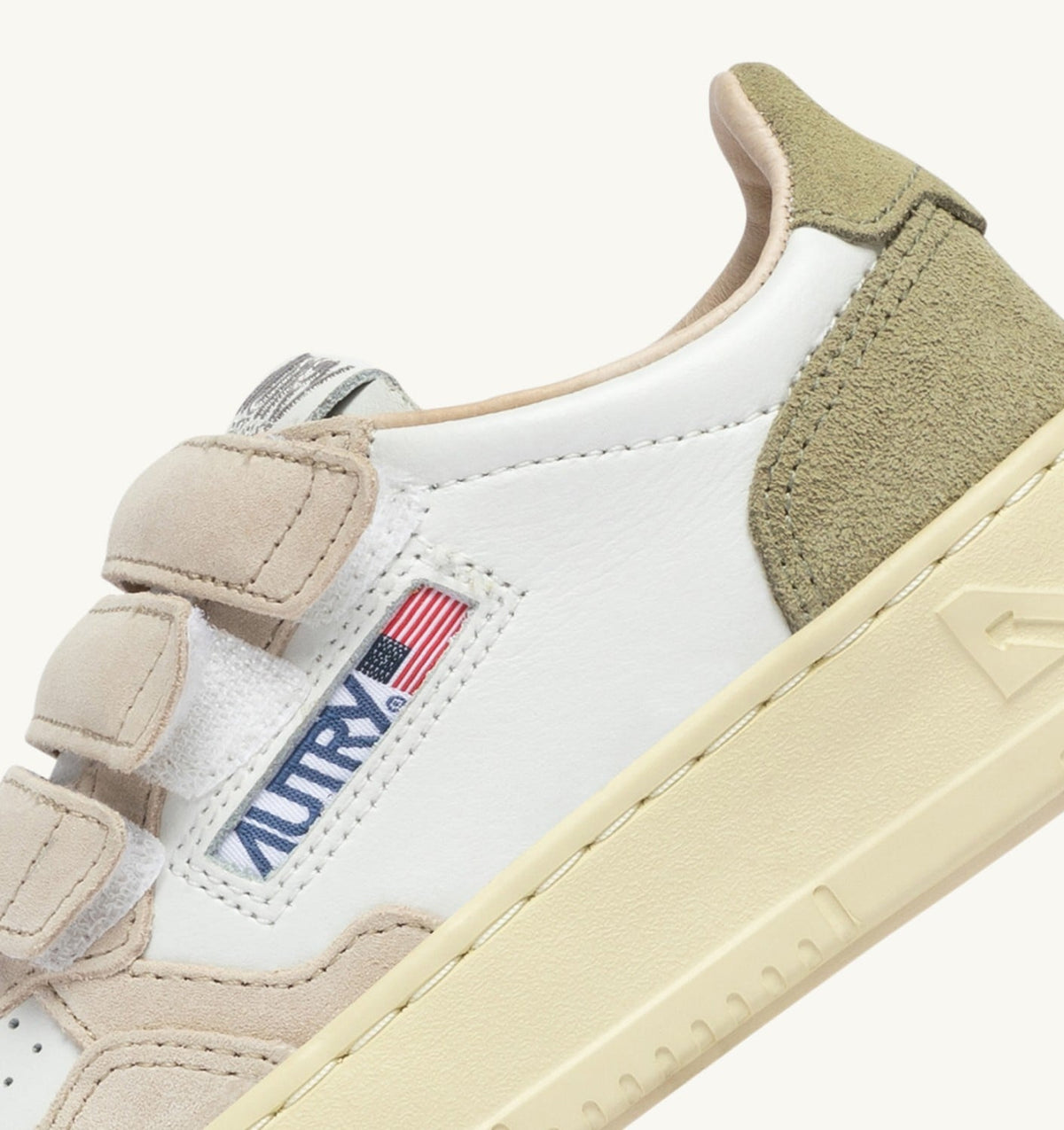 AUTRY MEDALIST KIDSTRIPES SNEAKERS IN WHITE LEATHER AND GREEN AND SAND SUEDE