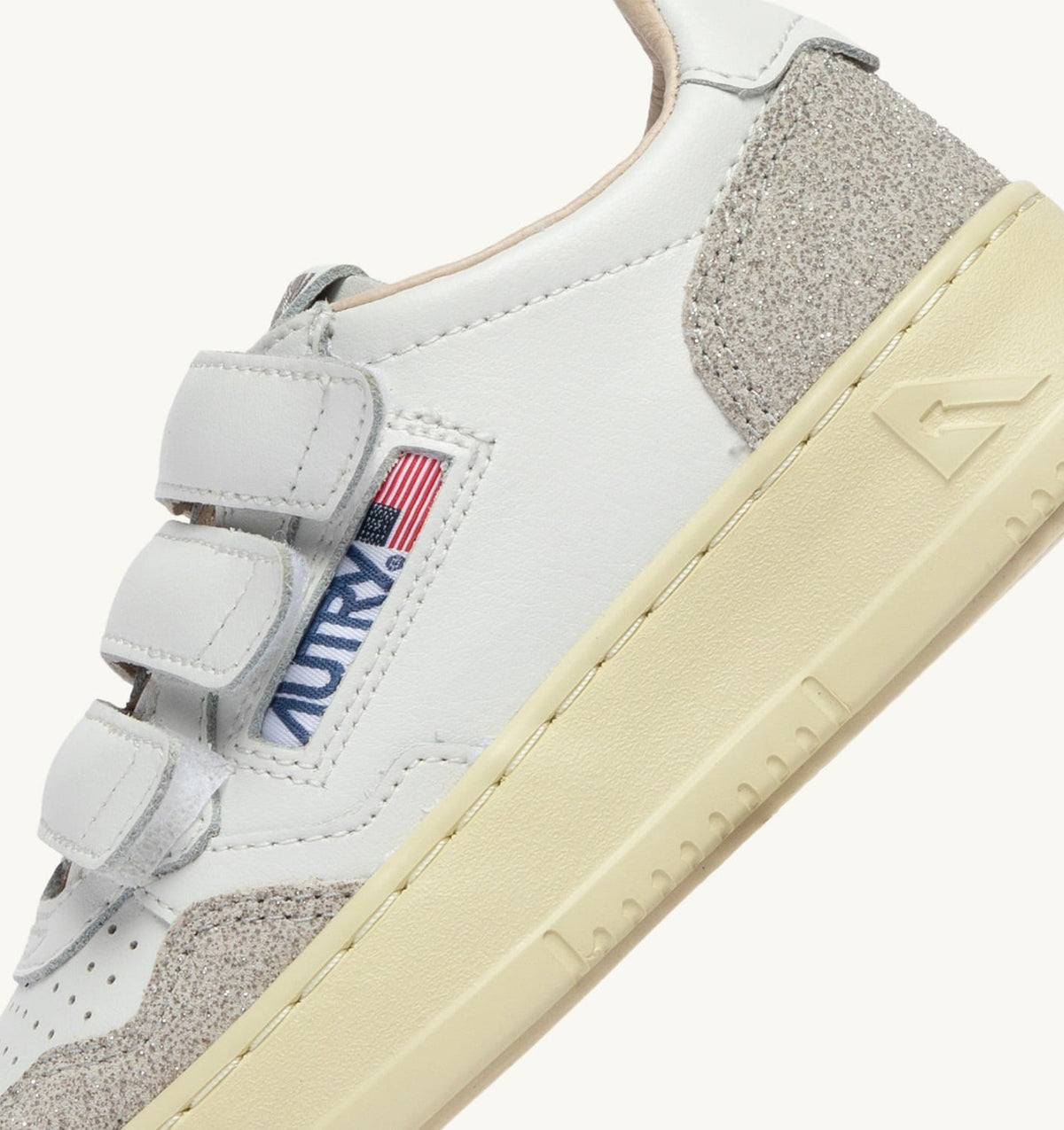 AUTRY MEDALIST KIDSTRIPES SNEAKERS IN WHITE LEATHER AND GLITTER GRAY LEATHER
