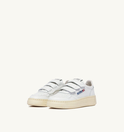 AUTRY MEDALIST KIDSTRIPES LOW SNEAKERS IN WHITE LEATHER