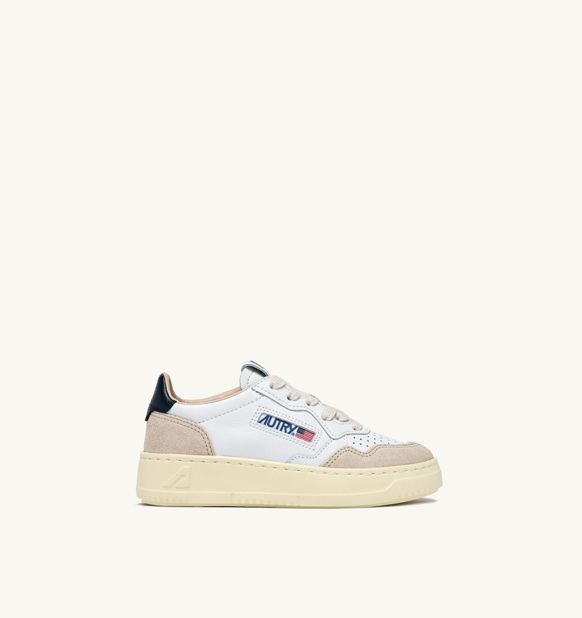 AUTRY MEDALIST KIDS LOW SNEAKERS IN WHITE AND BLUE SPACE SUEDE