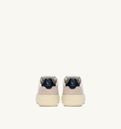 AUTRY MEDALIST KIDS LOW SNEAKERS IN WHITE AND BLUE SPACE SUEDE