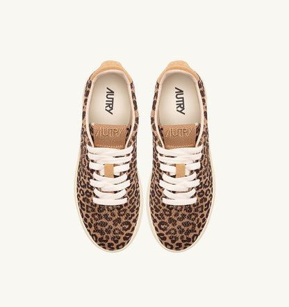 AUTRY MEDALIST EASEKNIT LOW SNEAKERS IN 'LEOPARD PRINT' BROWN AND BEIGE KNIT