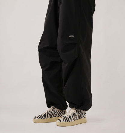 AUTRY MEDALIST EASEKNIT LOW SNEAKERS IN 'ZEBRA PRINT' IVORY WHITE AND BLACK KNIT