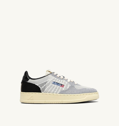 AUTRY MEDALIST EASEKNIT LOW SNEAKERS IN IVORY WHITE BLACK AND SILVER KNIT