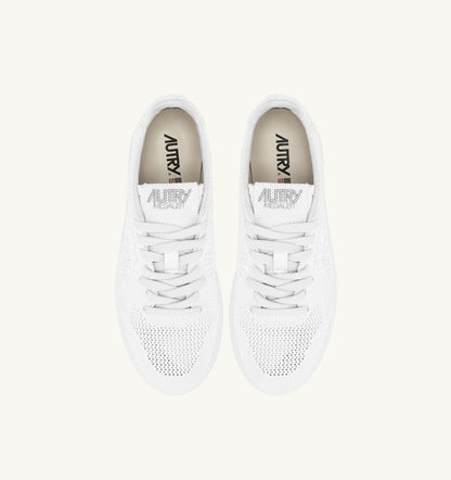 AUTRY MEDALIST EASEKNIT LOW SNEAKERS IN WHITE KNIT