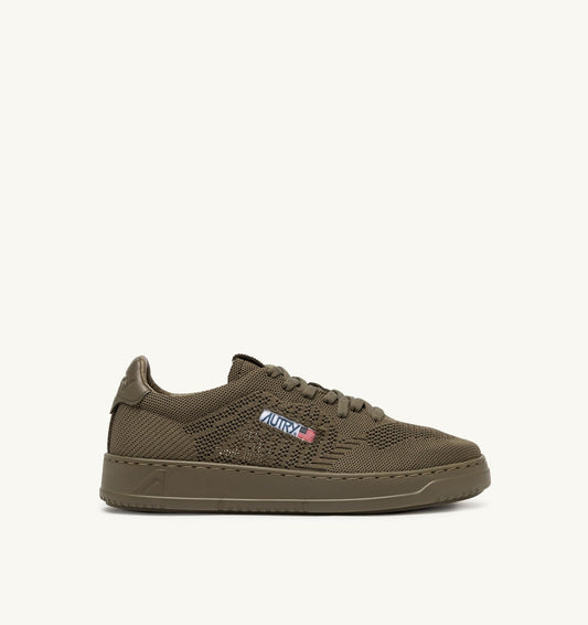 AUTRY MEDALIST EASEKNIT LOW SNEAKERS IN COVERT GREEN KNIT