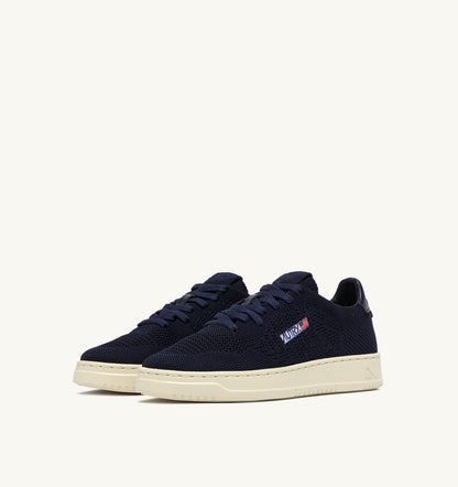 AUTRY MEDALIST EASEKNIT LOW SNEAKERS IN SPACE BLUE KNIT