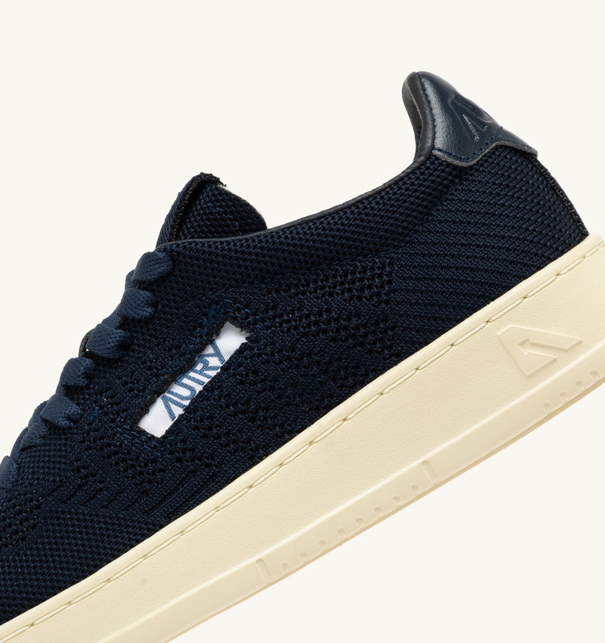 AUTRY MEDALIST EASEKNIT LOW SNEAKERS IN SPACE BLUE KNIT