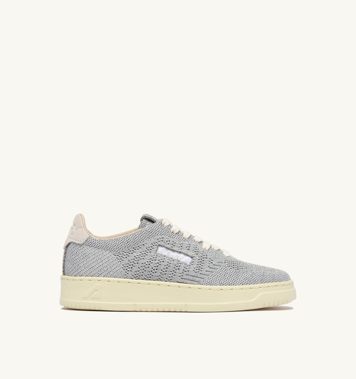 AUTRY MEDALIST EASEKNIT LOW SNEAKERS IN SILVER-TONE KNIT