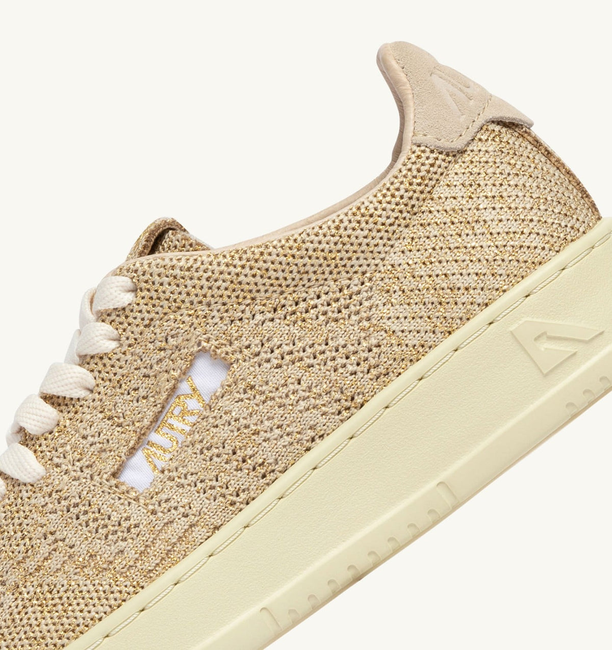 AUTRY MEDALIST EASEKNIT LOW SNEAKERS IN PLATINUM KNIT