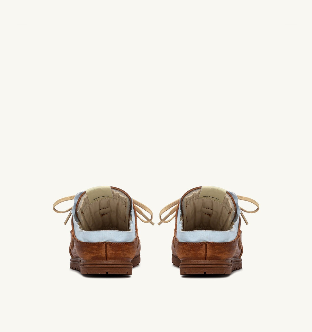 AUTRY WINDSPIN MULE SNEAKERS IN SHIRT BUFF AND AZURE LEATHER