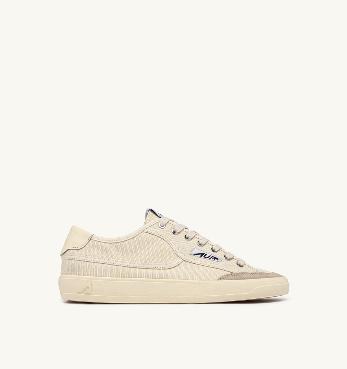 AUTRY WINDSCAPE LOW SNEAKERS IN CREAM CANVAS