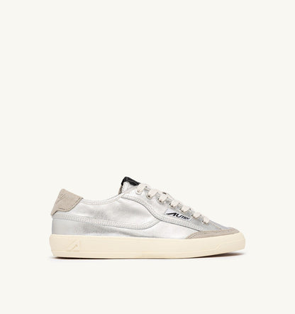 AUTRY WINDSCAPE LOW SNEAKERS IN SILVER CANVAS