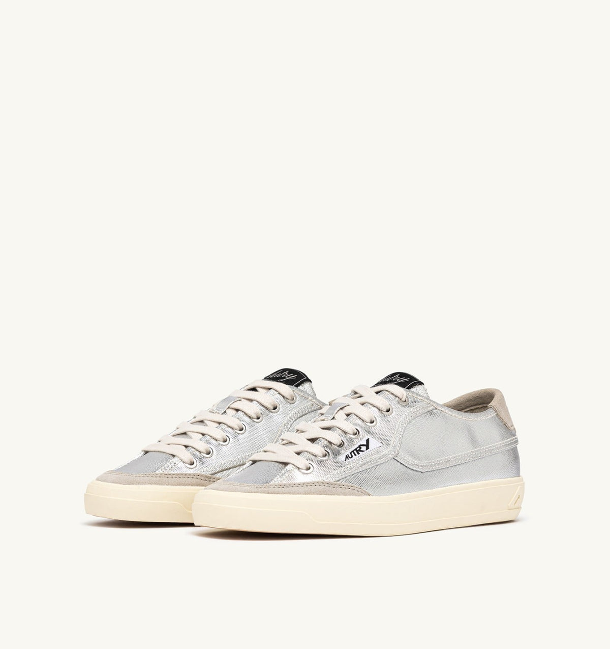 AUTRY WINDSCAPE LOW SNEAKERS IN SILVER CANVAS