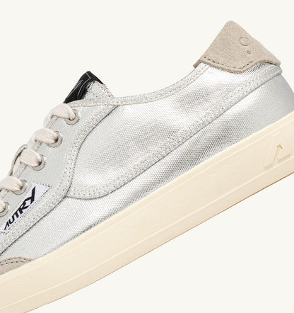 AUTRY WINDSCAPE LOW SNEAKERS IN SILVER CANVAS