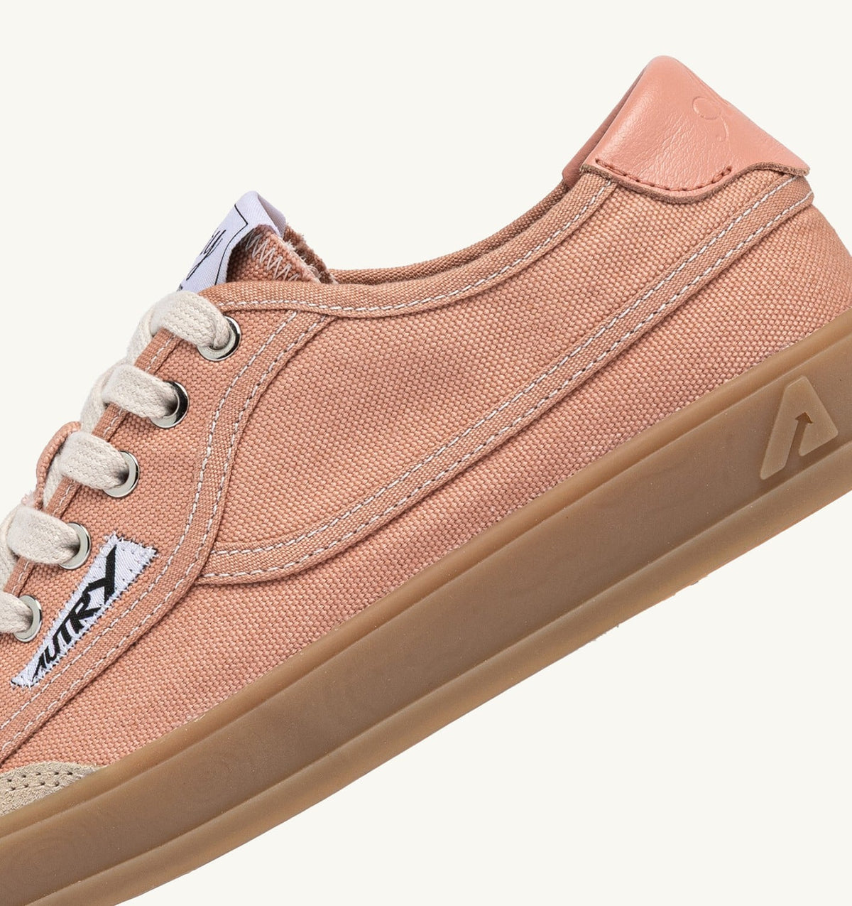 AUTRY WINDSCAPE LOW SNEAKERS IN CLAY CANVAS