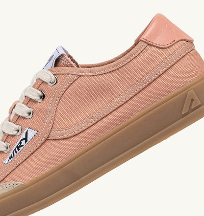 AUTRY WINDSCAPE LOW SNEAKERS IN CLAY CANVAS