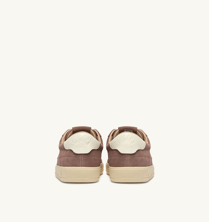 AUTRY WINDSCAPE LOW SNEAKERS IN PIGEON AND MARSHMALLOW SUEDE