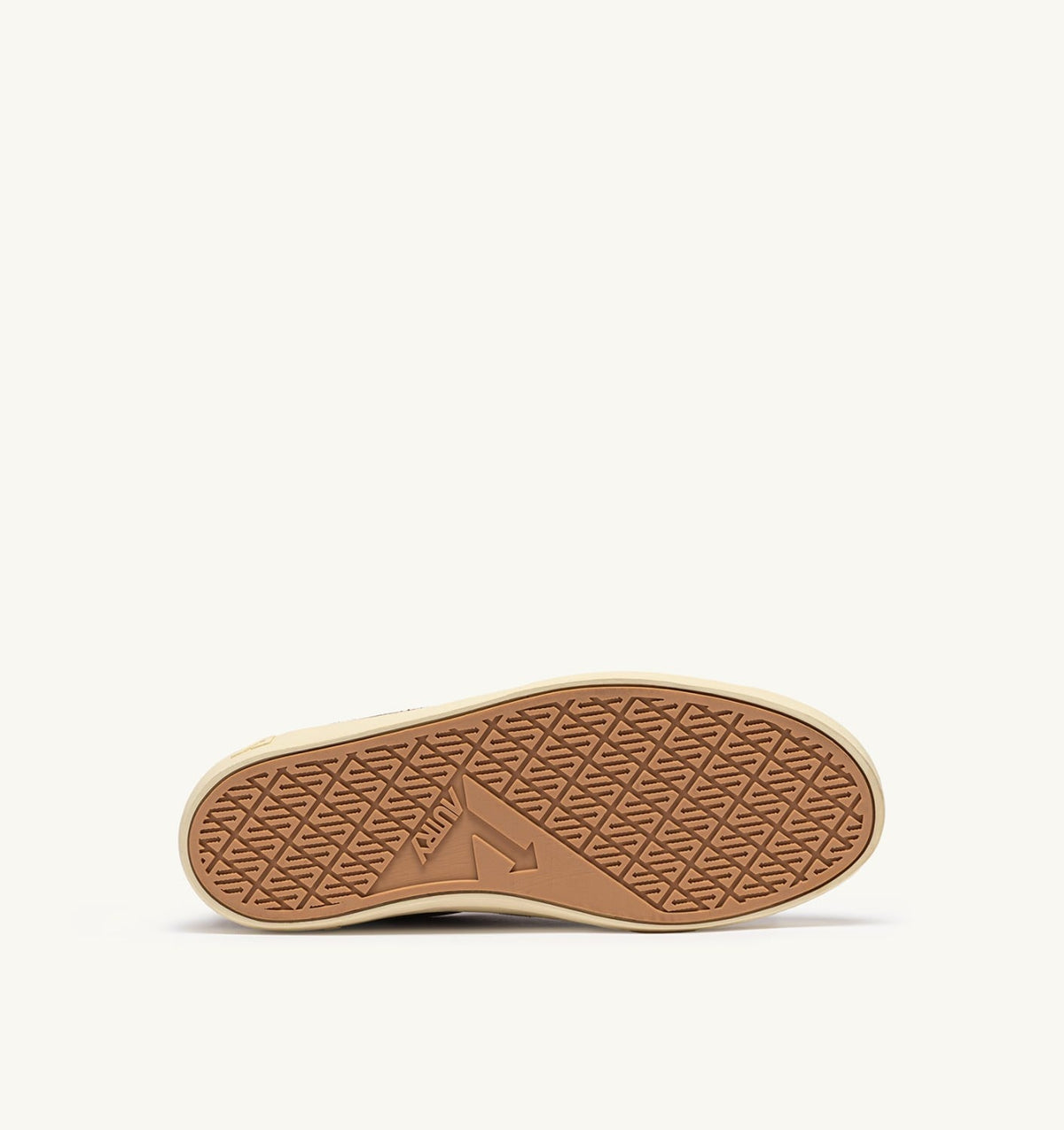 AUTRY WINDSCAPE LOW SNEAKERS IN PIGEON AND MARSHMALLOW SUEDE