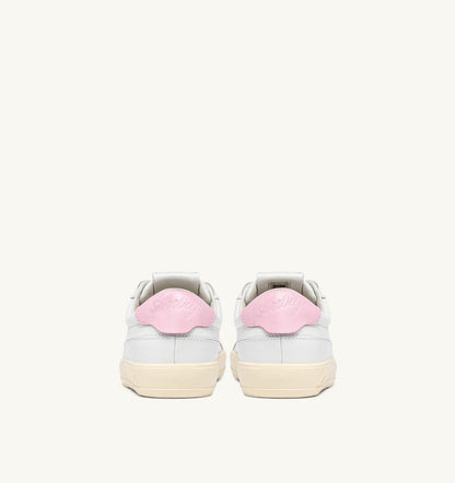 AUTRY WINDSCAPE LOW SNEAKERS IN WHITE AND FAIRY TALE LEATHER