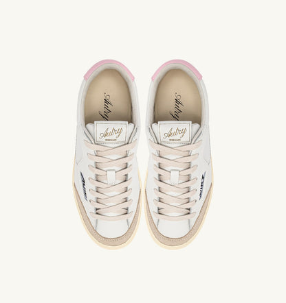 AUTRY WINDSCAPE LOW SNEAKERS IN WHITE AND FAIRY TALE LEATHER