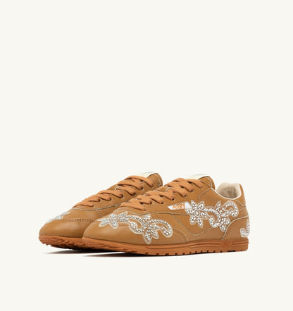 AUTRY WINDSPIN SNEAKERS IN EARTH LEATHER WITH DECORATIONS
