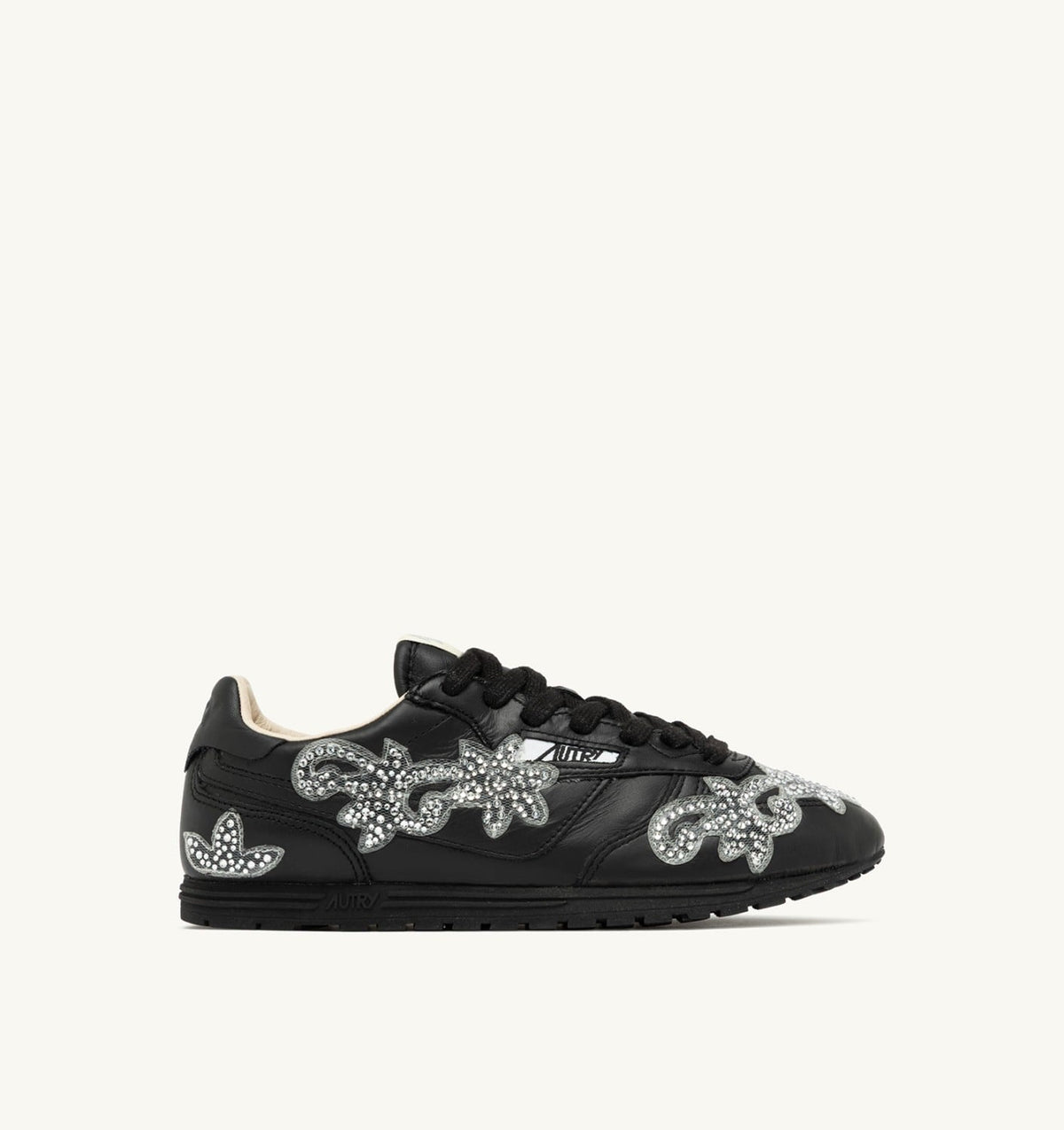 AUTRY WINDSPIN SNEAKERS IN BLACK LEATHER WITH DECORATIONS