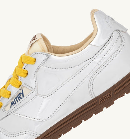 AUTRY WINDSPIN SILVER MIRRORED SNEAKERS