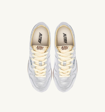 AUTRY WINDSPIN SNEAKERS IN SILVER TONE LAMINATED LEATHER