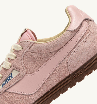 AUTRY WINDSPIN SNEAKERS IN ROSEMARY SUEDE AND LEATHER