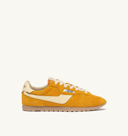 AUTRY SNEAKERS WINDSPIN IN SUEDE AND LEATHER COLOR MINERAL YELLOW AND RUTABAGA