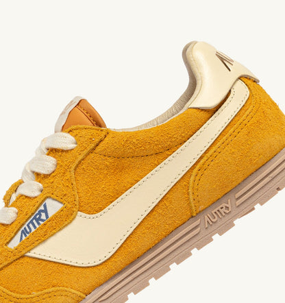 AUTRY SNEAKERS WINDSPIN IN SUEDE AND LEATHER COLOR MINERAL YELLOW AND RUTABAGA