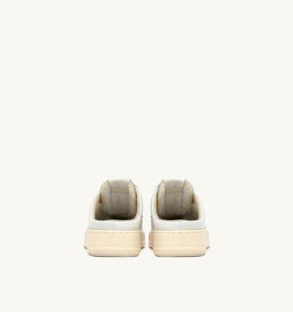 AUTRY MEDALIST MULE SNEAKERS IN NAPA LEATHER COLOR WHITE