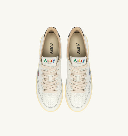 AUTRY MEDALIST LOW SNEAKERS IN WHITE AND BLACK LEATHER