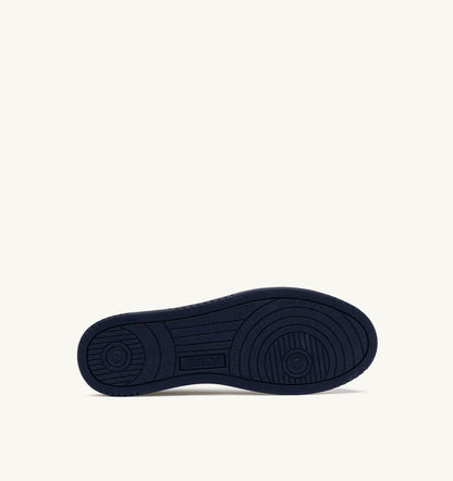 AUTRY MEDALIST LOW SNEAKERS IN VAPOR AND SPACE SUEDE AND LEATHER
