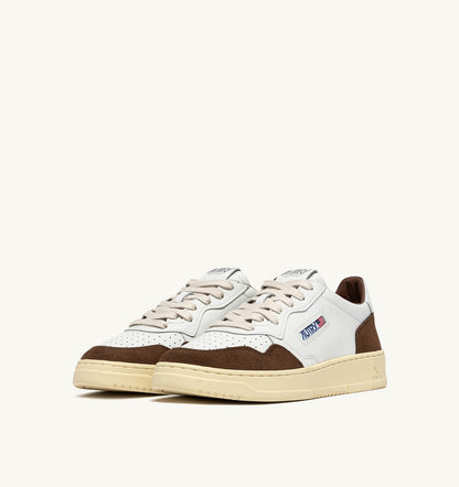 AUTRY MEDALIST LOW SNEAKERS IN WHITE LEATHER AND TUNDRA SUEDE