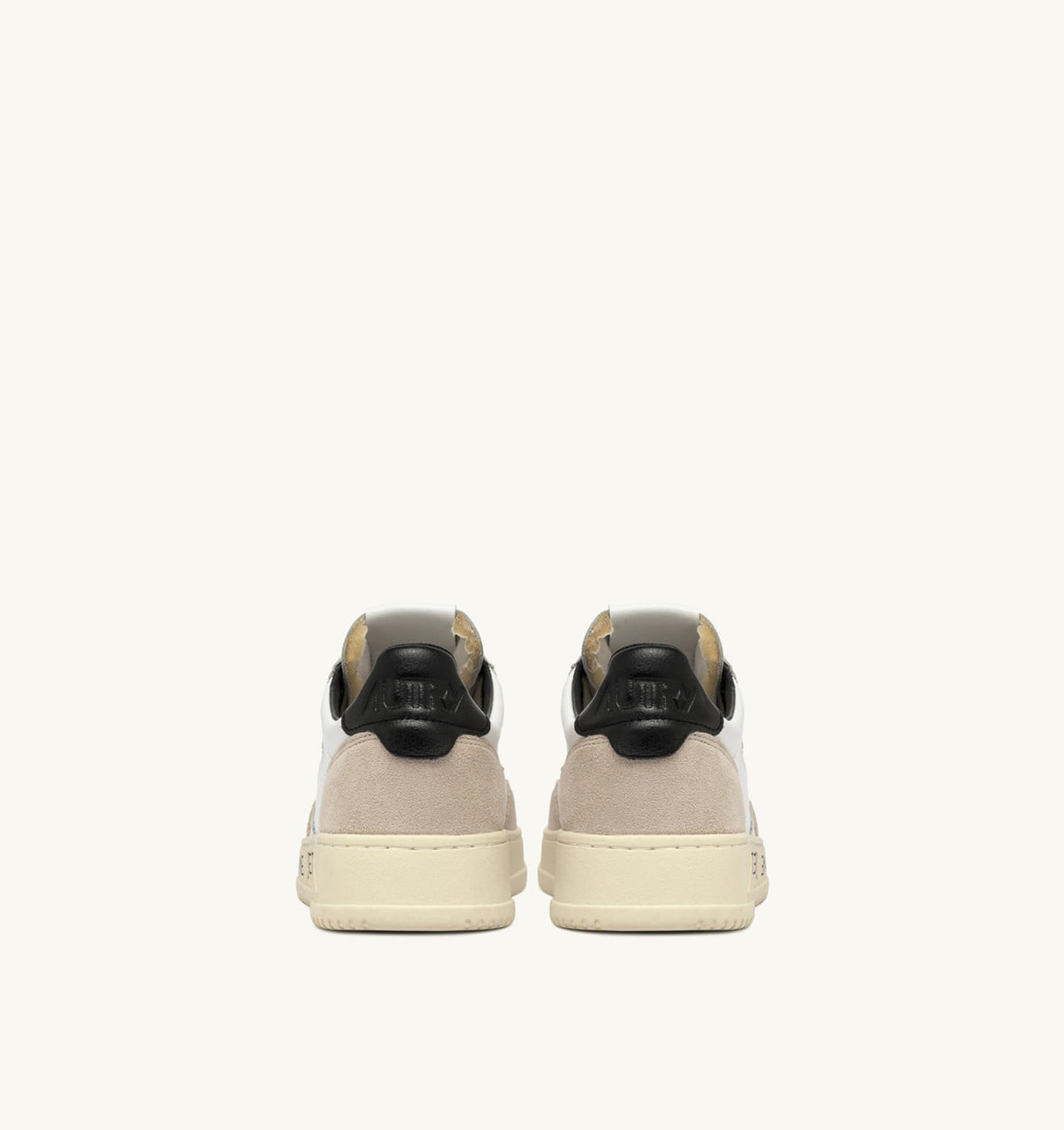 AUTRY MEDALIST LOW SNEAKERS IN WHITE AND BLACK SUEDE AND LEATHER WITH LETTERING